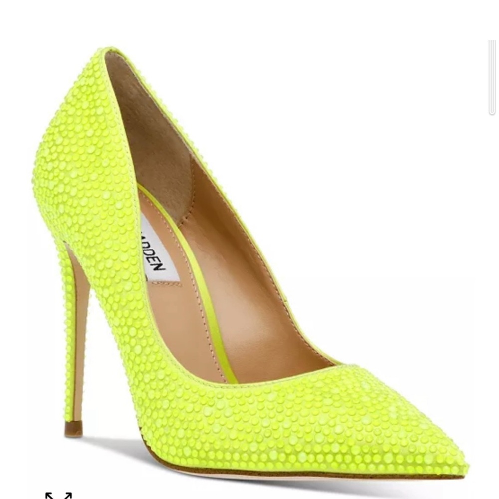 Steve Madden Women's Neon Yellow Daisies Rhinestone Pumps
